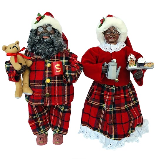 Santa&#x27;s Workshop 15&#x22; Mr. &#x26; Mrs. Claus in Pajamas Figure Set